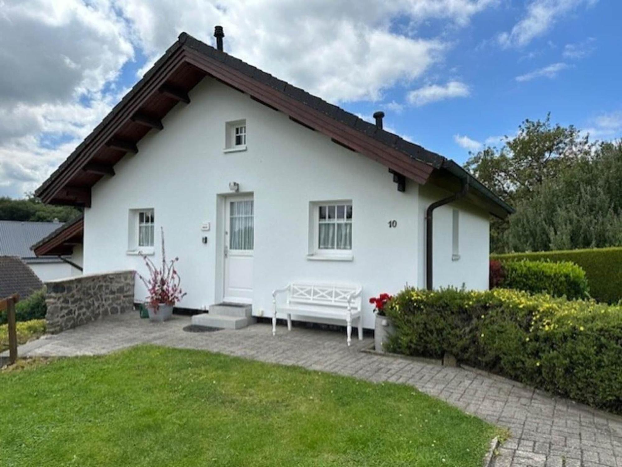 Apartments Lissendorf Екстериор снимка