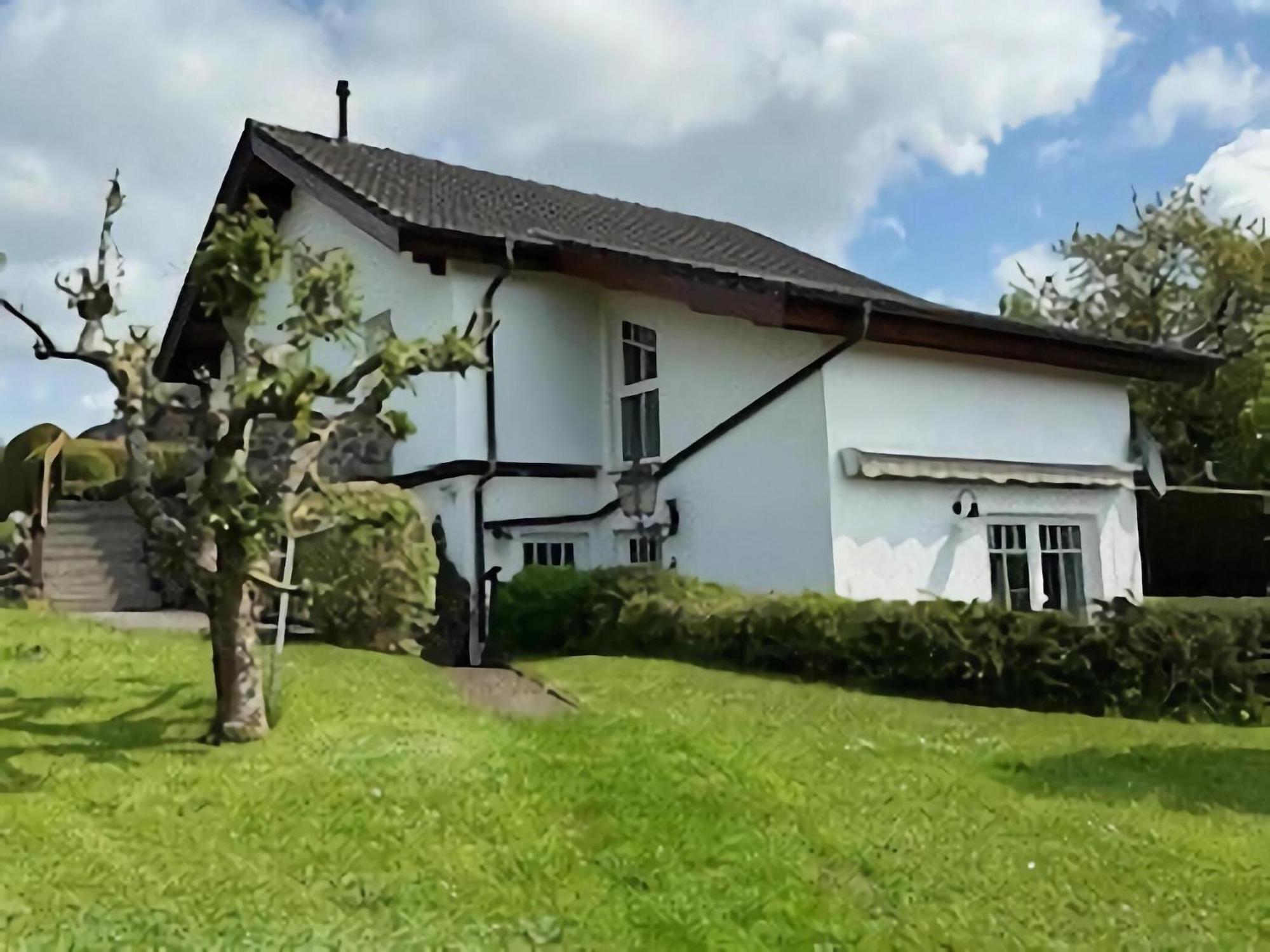 Apartments Lissendorf Екстериор снимка