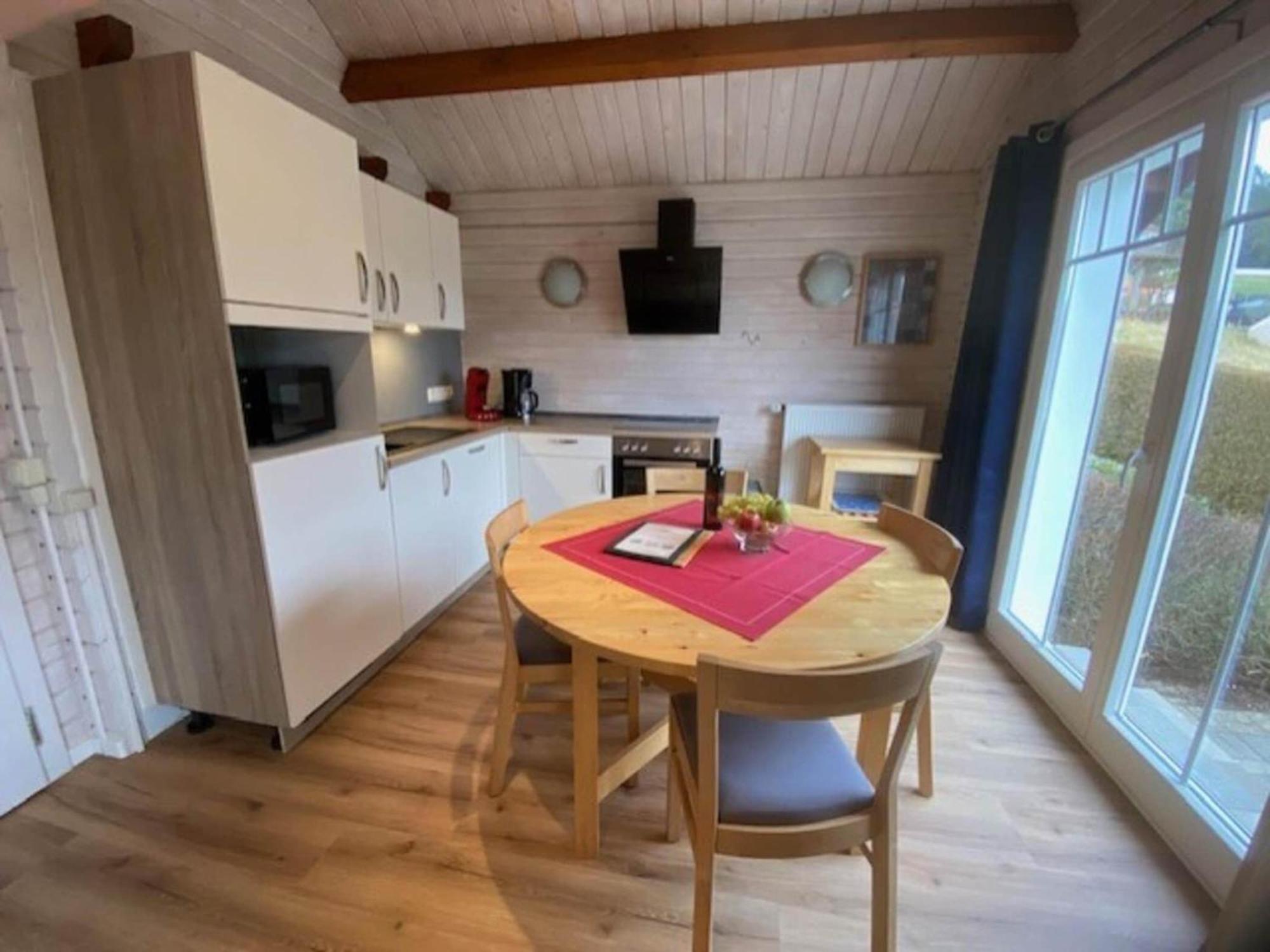 Apartments Lissendorf Екстериор снимка
