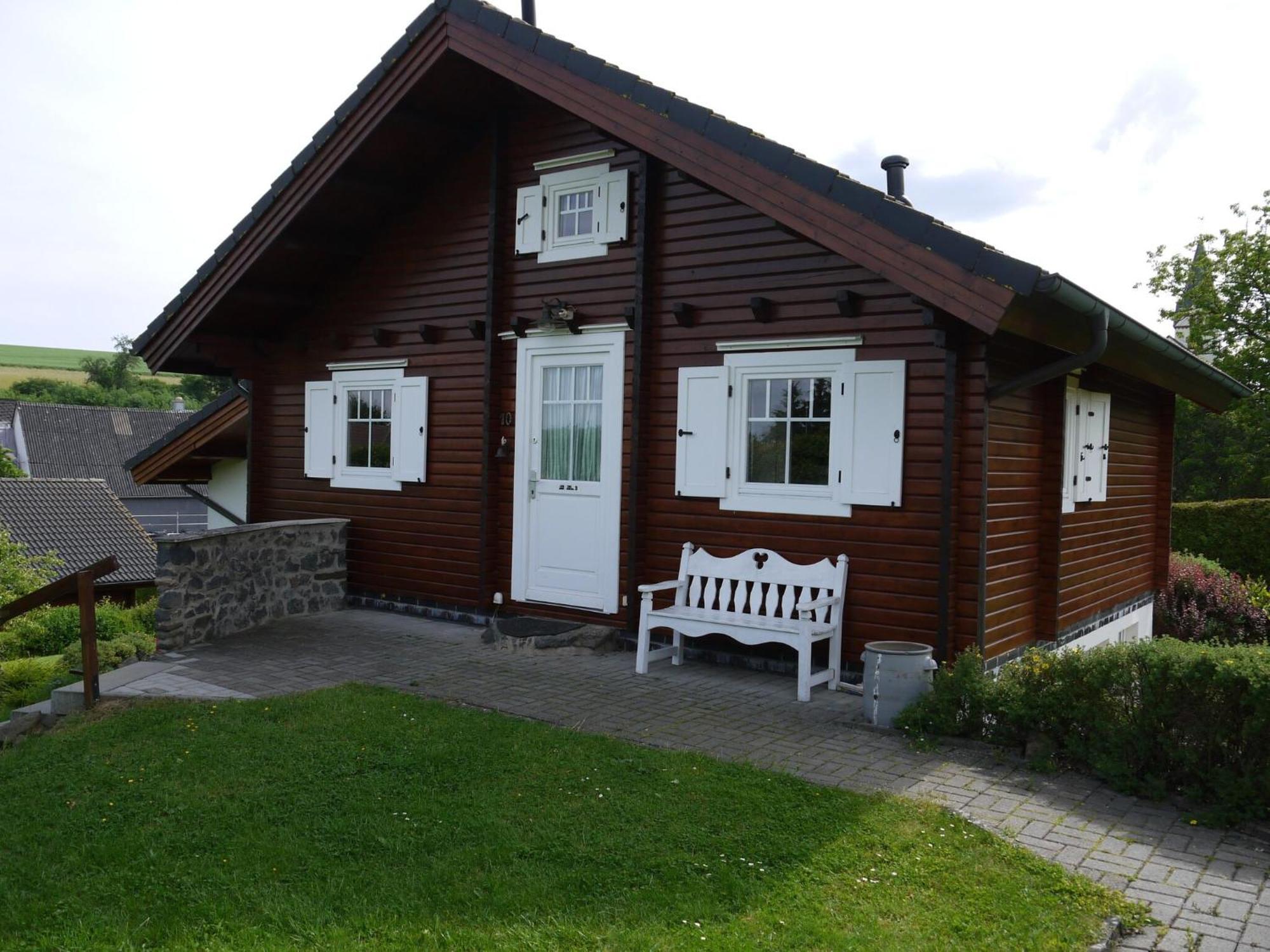 Apartments Lissendorf Екстериор снимка